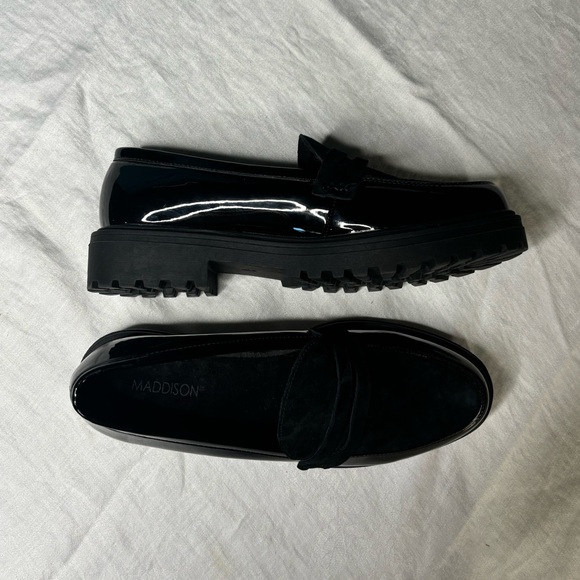 Madison by Soft Moc Dotty Loafers - Picture 5 of 9